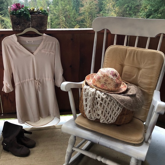 Super cute tunic - Picture 1 of 3